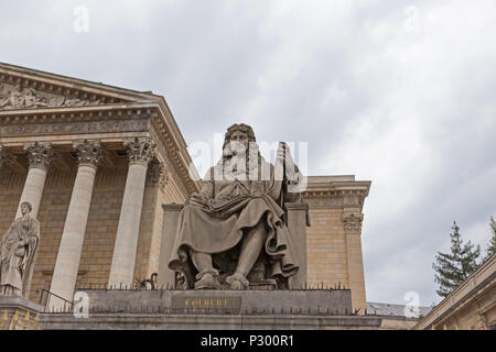 Statue de Jean-Baptiste Colbert à l'Assemblée nationale française à Paris, France Banque D'Images