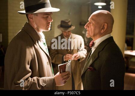 Titre original : SHUTTER ISLAND. Titre en anglais : SHUTTER ISLAND. Directeur : MARTIN SCORSESE Film. Année : 2010. Stars : LEONARDO DICAPRIO, Ben Kingsley. Credit : PARAMOUNT PICTURES / Album Banque D'Images