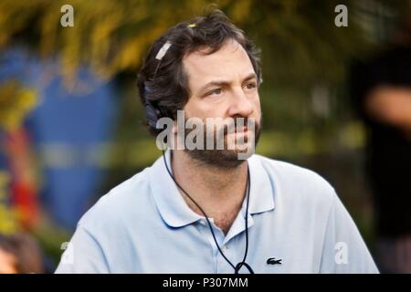 Titre original : Funny People. Titre en anglais : Funny People. Film Réalisateur : Judd Apatow. Année : 2009. Stars : Judd Apatow. Credit : UNIVERSAL PICTURES / BENNETT, TRACY / Album Banque D'Images