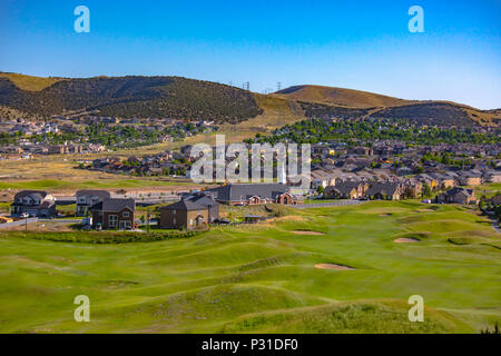 Maisons situées à proximité de Eagle Mountain golf course Banque D'Images