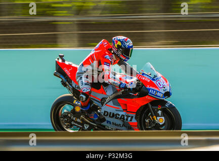 Catalunya, Espagne, 17 juin 2018. ANDREA DOVIZIOSO (04) de l'Italie pendant le MotoGP Warm Up de la course du Grand Prix de Catalogne, au circuit de course de Barcelone Montmelo, près de Barcelone le 16 juin 2018 (Photo : Alvaro Sanchez) Banque D'Images