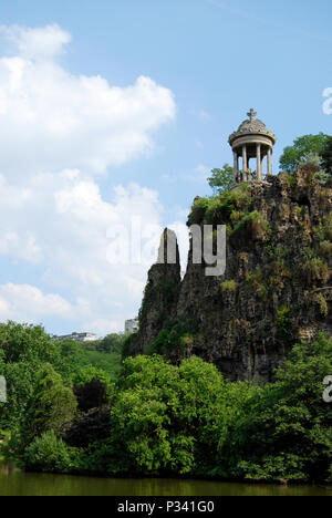 Le Temple de Sibylle se situe très au-dessus du parc des Buttes-Chaumont à Paris, France, Europe Banque D'Images