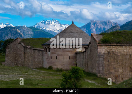 Mont Dauphin, dans les alpes françaises Banque D'Images