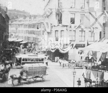 . Boston, Massachusetts . 19th-20th c.. Auteur inconnu 4 Vue de la rue non identifiés avec les entreprises commerciales et de trafic, de Robert N. Dennis collection de vues stéréoscopiques, détail1 Banque D'Images