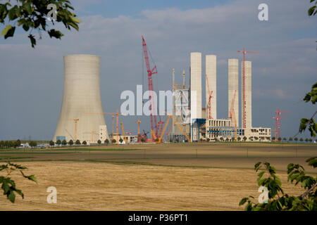 Un nouveau brown coal power plant est construit. Banque D'Images