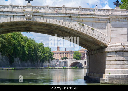 Le Ponte Giuseppe Mazzini pont sur Tibre, Rome, Latium, Italie Banque D'Images