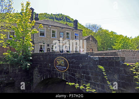 Quai de substitution public House, Hebden Bridge Banque D'Images