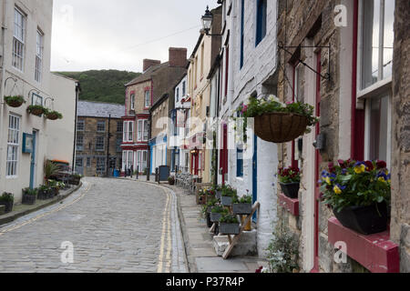 High Street, dans le village de Staithes, North Yorkshire Angleterre UK Banque D'Images