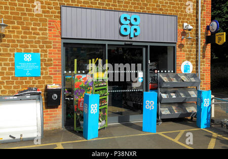 Co op, Co-Op, boutique, magasin, mini supermarché, petit village, King's Lynn, Norfolk Banque D'Images