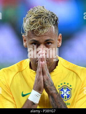 Rostov-sur-Don. 17 Juin, 2018. Le Brésil de Neymar réagit avant d'un groupe E match entre le Brésil et la Suisse à la Coupe du Monde FIFA 2018 à Rostov-sur-Don, la Russie, le 17 juin 2018. Crédit : Li Ga/Xinhua/Alamy Live News Banque D'Images