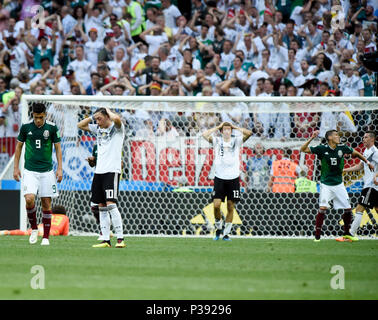 Moscou, Russie. 17 Jun, 2018. Du monde de football entre l'Allemagne et le Mexique au stade Luzhniki. Credit : Andre Paes/Alamy Live News Banque D'Images