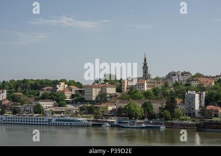 Belgrade, Serbie - 30 Avril 2018 : Belle vue sur le centre historique de Belgrade sur les rives de la rivière Sava, Serbie Banque D'Images