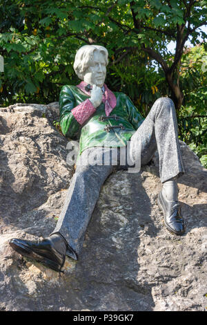 Oscar Wilde la sculpture commémorative, Merrion Square Park, Dublin, Leinster Province, République d'Irlande Banque D'Images