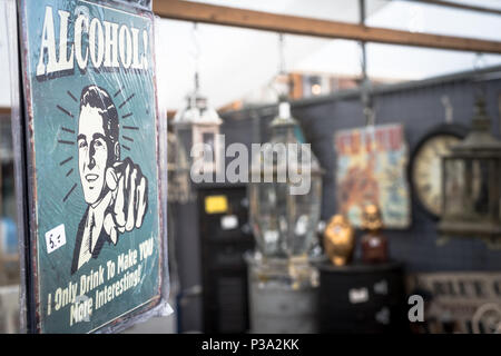 Amsterdam, Pays-Bas, Booth sur l'Albert Cuypmarkt Banque D'Images