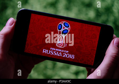 Libre de l'écran de votre iPhone avec le logo FOOTBALL WORLDCUP 2018 en Russie Banque D'Images