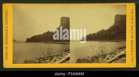 . Maiden rock, lake Pepin. Titre alternatif : les gemmes du Minnesota paysage. Couverture : 1859 ?-1890 ?. Mentions légales Source : 1859 ?-1890 ?. Article 3-9-2006 numérique publié ; mise à jour 2-13-2009. 180 Maiden rock, lake Pepin, par Whitney's Gallery Banque D'Images