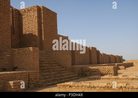 Chogha Zanbil, Élamite ancien complexe dans la province du Khuzestan, l'Iran. C'est un des rares voire inexistantes ziggurats en dehors de la mésopotamie.s monument pyramidal Banque D'Images