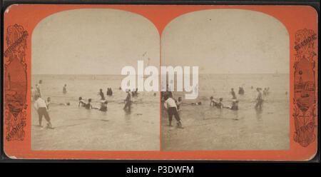 30 scène de baignade. (À l'Ouest La plage de Brighton, Coney Island), de Robert N. Dennis collection de vues stéréoscopiques Banque D'Images