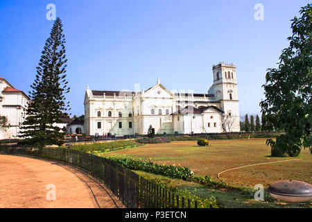 Eglise de Saint François d'Assiisi et Cathédrale Se à Old Goa Goa , Inde Banque D'Images