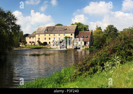 Moulin à eau de la rivière Nene, Newton, Cambridgeshire, Angleterre, RU Banque D'Images