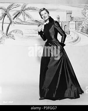 Titre original : Auntie Mame. Titre en anglais : Auntie Mame. Directeur de film : MORTON DACOSTA. Année : 1958. Stars : Rosalind Russell. Credit : Warner Brothers / Album Banque D'Images