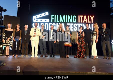 Balle, de l'Italie. 18 Juin, 2018. Pula : Tournage Italie Sardaigne Festival. Soirée finale. Dans l'image : les gagnants : Crédit Photo Agency indépendante/Alamy Live News Banque D'Images