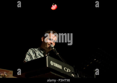 Comédien et auteur Adam Kay vivre au Stoke Newington 2018 Festival littéraire à Hackney, East London Banque D'Images