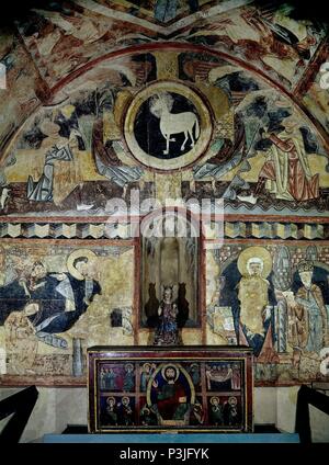 PINTURA MURALE DE LA ERMITA DE LA VERA CRUZ DE MADERUELO - SIGLO XII - EN PRIMER TERMINO DE GUILS FRONTALE - ROMANICO ESPAÑOL. Auteur : anonyme. Emplacement : Museo del Prado-PINTURA, MADRID, ESPAGNE. Banque D'Images