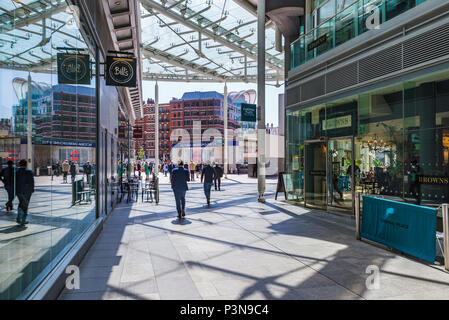 Londres, Royaume-Uni - 17 MAI : c'est le Cardinal Place, un point de vente au détail et de bureaux situé dans le centre-ville de Wesminster, près de Victoria stat Banque D'Images