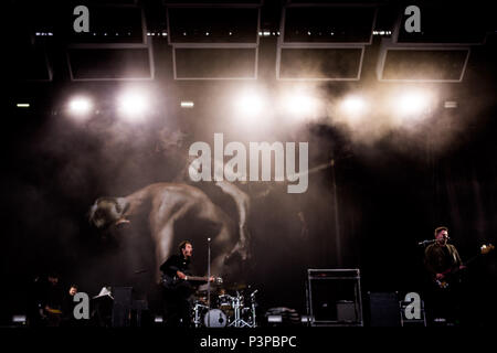 Landgraaf, Pays-Bas 17 juin 2018 Editors en concert au Festival Pinkpop 2018 © Roberto Finizio/ Alamy Live News Banque D'Images