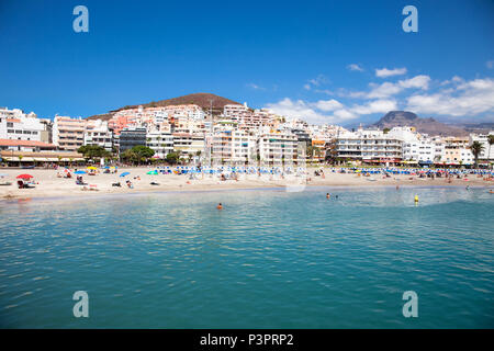 TENERIFE, ESPAGNE - 17 SEPTEMBRE : une vue de la plage de Las Vistas, le 17 septembre 2011 à Tenerife, Îles Canaries, Espagne. Banque D'Images