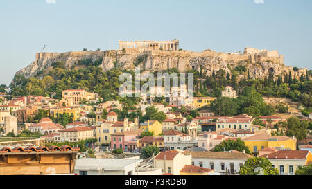 Vue sur les toits d'Athènes, à l'Acropole Banque D'Images