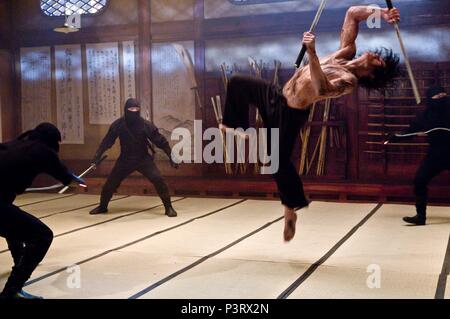 Titre original : NINJA ASSASSIN. Titre en anglais : NINJA ASSASSIN. Film Réalisateur : James MCTEIGUE. Année : 2009. Stars : PLUIE. Credit : Warner Bros Pictures / Album Banque D'Images