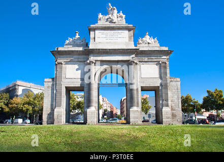 Toledos gate ou Puerta de Toledo à Madrid, Espagne Banque D'Images