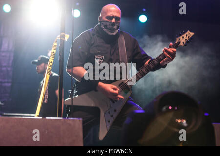 Zagreb, Croatie. 19 Jun, 2018. Body Count, le groupe de heavy metal américain, effectue un concert live à à Zagreb. Ici le chanteur et rappeur Ice-T est représenté sur scène. Credit : Deyan Baric/Alamy Live News Banque D'Images