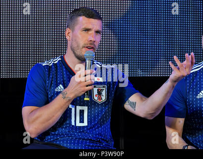 Lukas Podolski, 19 juin 2018, Tokyo, Japon : Lukas Podolski en avant du Vissel Kobe assiste à l'affichage d'événements publics pour FIFA World Cup Match 2018 La Russie entre le Japon et la Colombie à l'Aqua City à Odaiba, Tokyo, Japon le 19 juin 2018. Banque D'Images