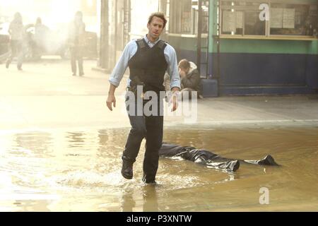 Titre original : FLASHFORWARD-TV. Titre en anglais : FLASHFORWARD-TV. Année : 2009. Stars : Joseph Fiennes. Credit : HBO ENTERTAINMENT/ABC Studios/FANTOME QUATRE / Album Banque D'Images