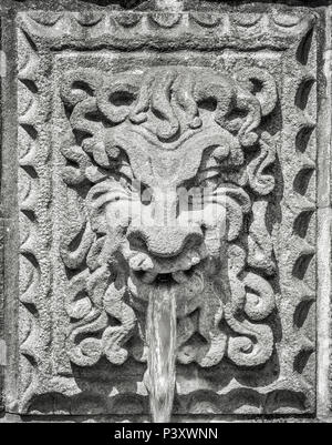 Généralement une fontaine lions head classique qui peut être vu dans de nombreux endroits dans le monde entier. Dans la ville suédoise de Malmö. Banque D'Images