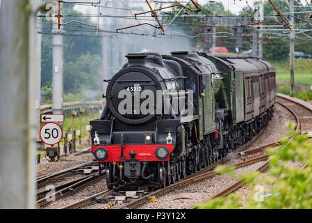 Winwick Cheshire Royaume uni. 18 juin 2018. Le plus célèbre du monde, de la locomotive à vapeur LNER Classe A3 4-6-2 no 60103 Flying Scotsman vu crossing Banque D'Images