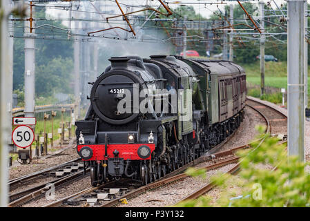 Winwick Cheshire Royaume uni. 18 juin 2018. Le plus célèbre du monde, de la locomotive à vapeur LNER Classe A3 4-6-2 no 60103 Flying Scotsman vu crossing Banque D'Images