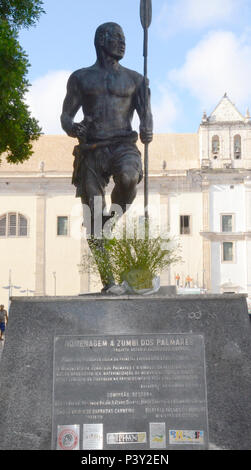 Monumento a Zumbí dos Palmares (Praça da Sé), em Salvador. Banque D'Images