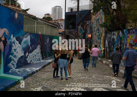 Beco do Batman situado na Vila Madalena, Zona oeste de São Paulo. Banque D'Images