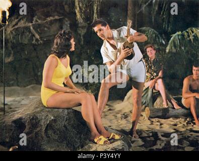 Titre original : Blue Hawaii. Titre en anglais : Blue Hawaii. Directeur : NORMAN TAUROG Film. Année : 1961. Stars : ELVIS PRESLEY. Credit : PARAMOUNT PICTURES / Album Banque D'Images