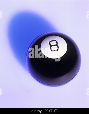 Le classique et original Magic Ball 8 jeu ou jouet Banque D'Images