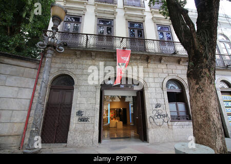 Vista do Centro Nacional de Folclore e Cultura Popular - Museu de Folclore Edson Carneiro, na Rua do Catete, 179 Bairro da Glória, zona sul da Cidade do Rio de Janeiro. Banque D'Images