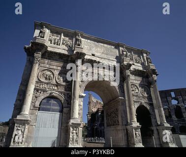 ARCO DEL TRIUNFO EN CONMEMORACION ERIGIDO DE LA VICTORIA DE CONSTANTINO JE EL GRANDE EN LA BATALLA DEL PUENTE MILVIO, 315 CC. Lieu : Arc de Constantin, ITALIA. Banque D'Images