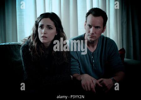 Titre original : insidieux. Titre en anglais : insidieux. Directeur de film : JAMES WAN. Année : 2010. Stars : ROSE BYRNE, PATRICK WILSON. Credit : ALIANCE FILMS / Album Banque D'Images