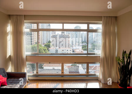 Vista da sala dum apartamento em São Paulo. Banque D'Images