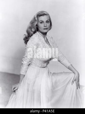 Film Original Titre : L'HOMME À L'INTÉRIEUR. Titre en anglais : L'HOMME À L'INTÉRIEUR. Film Réalisateur : JOHN GILLING. Année : 1958. Stars : Anita Ekberg. Credit : Columbia Pictures / Album Banque D'Images