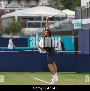 Le Queen's Club, London, UK. 20 Juin, 2018. Stan Wawrinka (GBR) dans une séance d'essais du matin au jour 3 de l'herbe court tennis championships, un prélude à Wimbledon. Credit : Malcolm Park/Alamy Live News. Banque D'Images